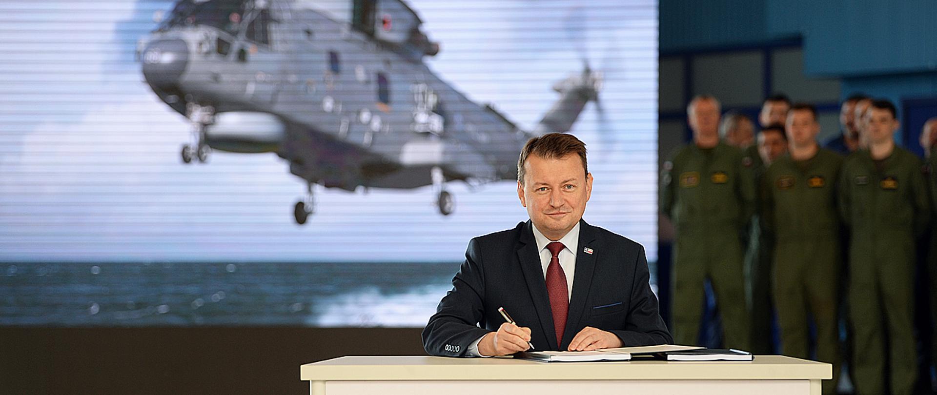 Podpisanie umowy na AW101