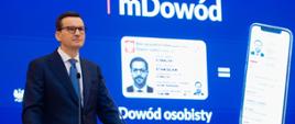 Premier Mateusz Morawiecki i Sekretarz stanu - Adam Andruszkiewicz podczas konferencji o mObywatelu po zakończonym posiedzeniu Rady Ministrów w KPRM.
