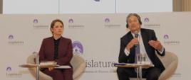 Od lewej Paula Rejkiewicz, naczelnik wydziału komunikacji strategicznej w polskim MSZ i James Rubin, koordynator Global Engagement Center Departamentu Stanu USA.