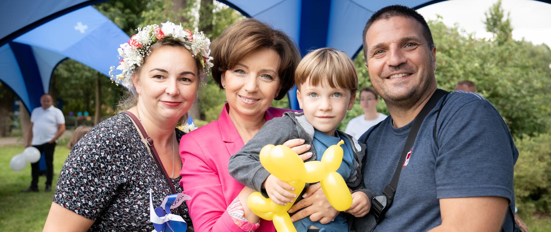 Bezpieczne rodziny, stabilna praca
