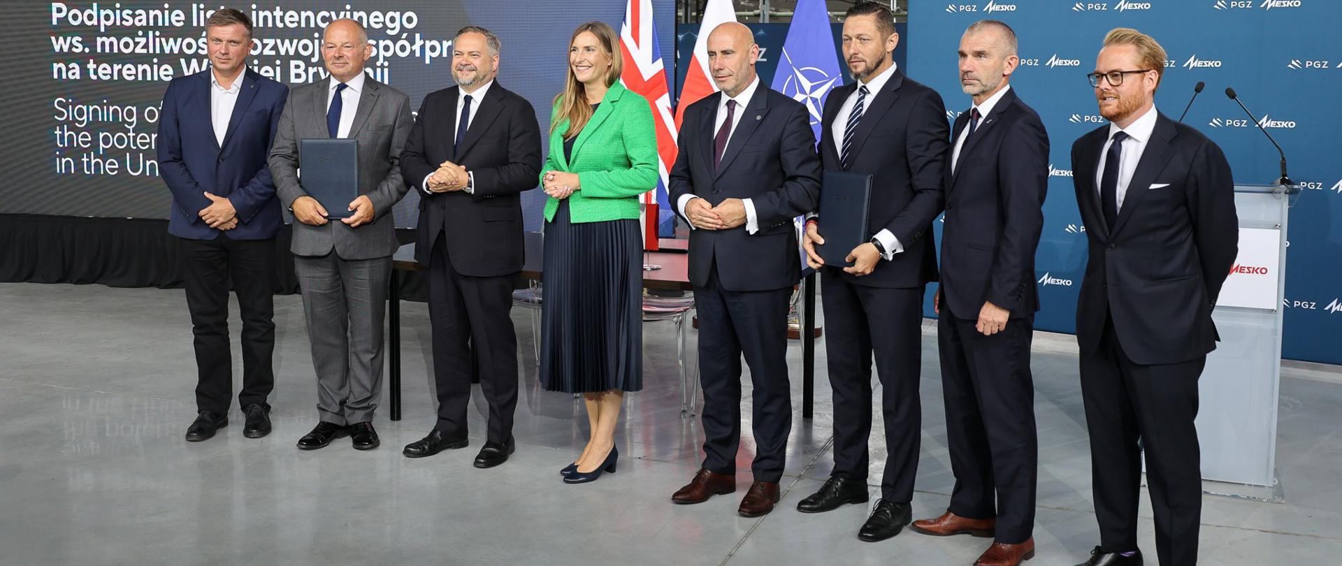 Polska Grupa Zbrojeniowa (PGZ) oraz należące do niej Zakłady Chemiczne „NITRO-CHEM” S.A. podpisały list intencyjny z brytyjskim koncernem BAE Systems, na mocy którego polskie materiały wybuchowe będą produkowane bezpośrednio na terenie Wielkiej Brytanii.