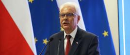 Na zdj. wiceminister Waldemar Kraska podczas nowego otwarcia kampanii Planuję Długie Życie.