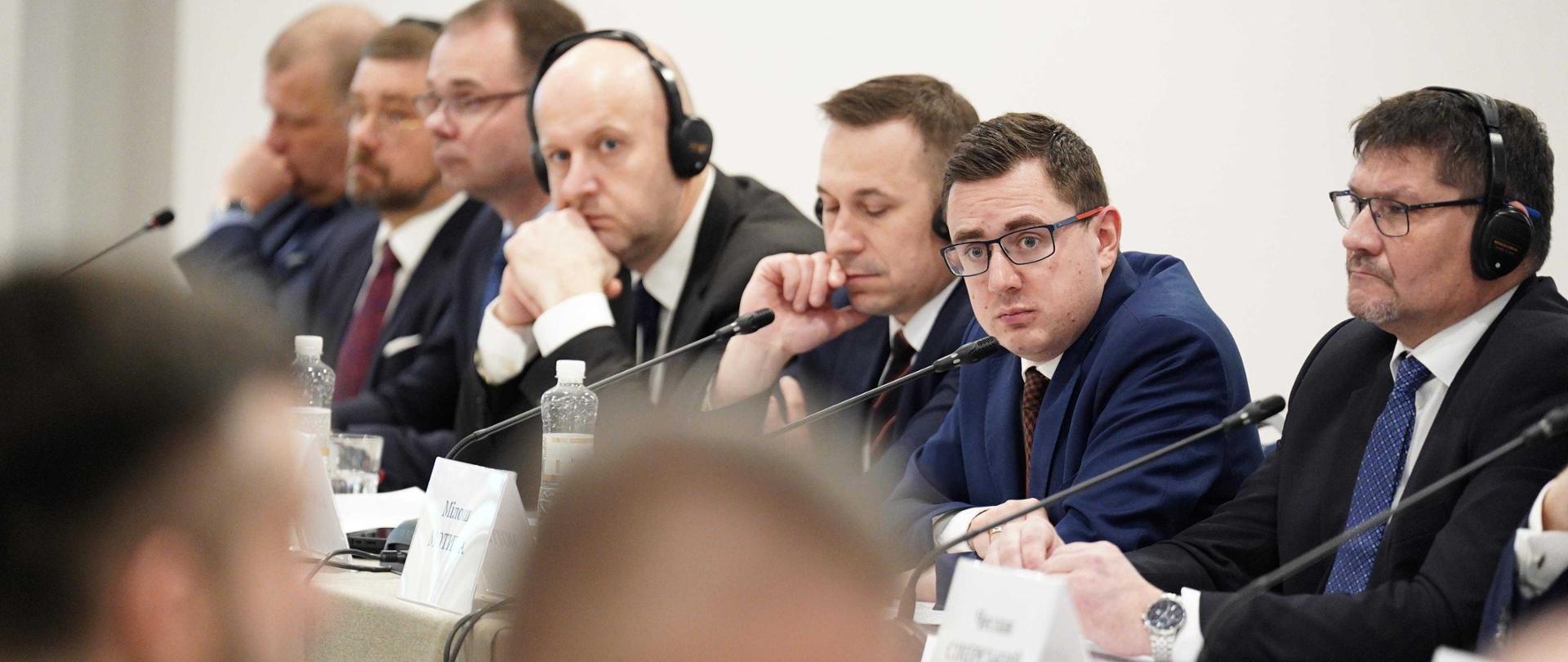 Wiceminister Miłosz Motyka na IX posiedzeniu Polsko¬-Ukraińskiej Komisji Międzyrządowej ds. Współpracy Gospodarczej we Lwowie.
