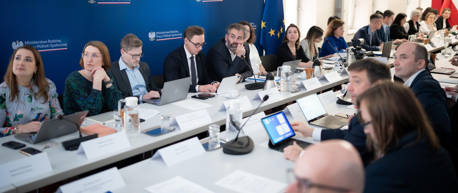 IV posiedzenie zespołu ds. wdrożenia dyrektywy równościowej