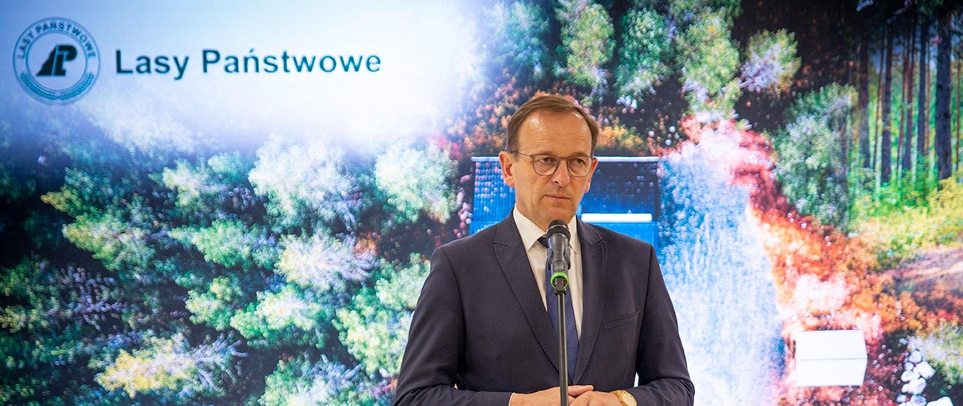 Wiceminister Edward Siarka o ochronie lasów wokół miast i uzdrowisk