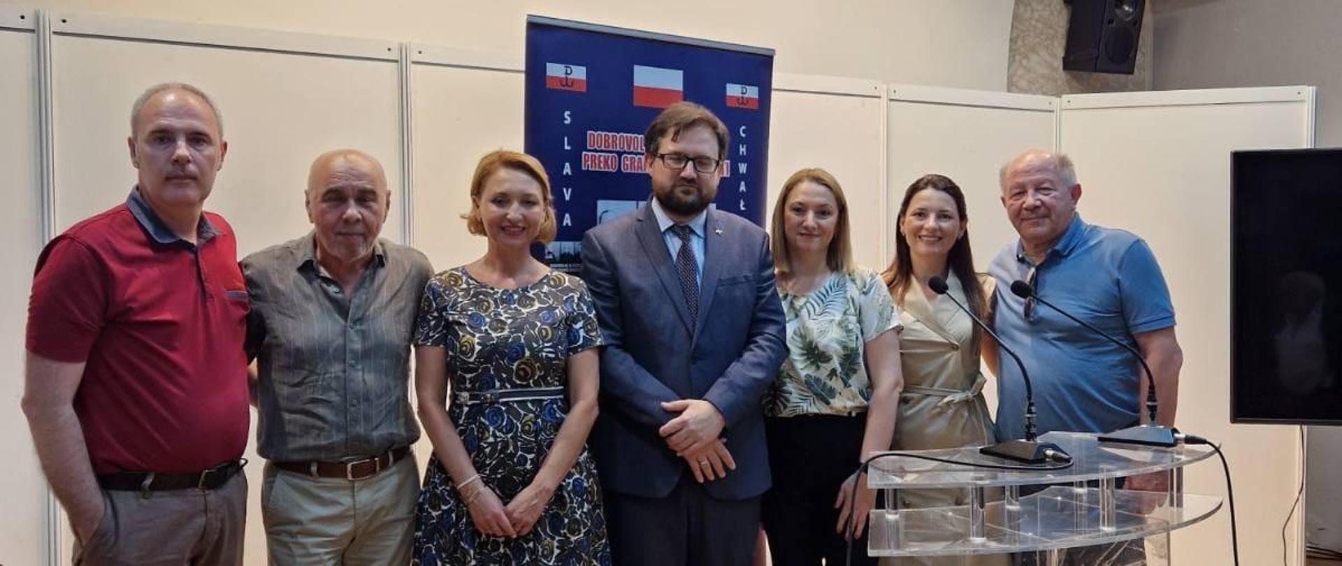 W Miejskim Centrum Kultury w Niszu odbył się wieczór promocyjny serbskiego wydania „Raportów” rotmistrza Witolda Pileckiego, które ukazały się nakładem wydawnictwa „Marsove Knjige” (przekład z j. angielskiego z wydania przygotowanego przez Aquila Polonica). 