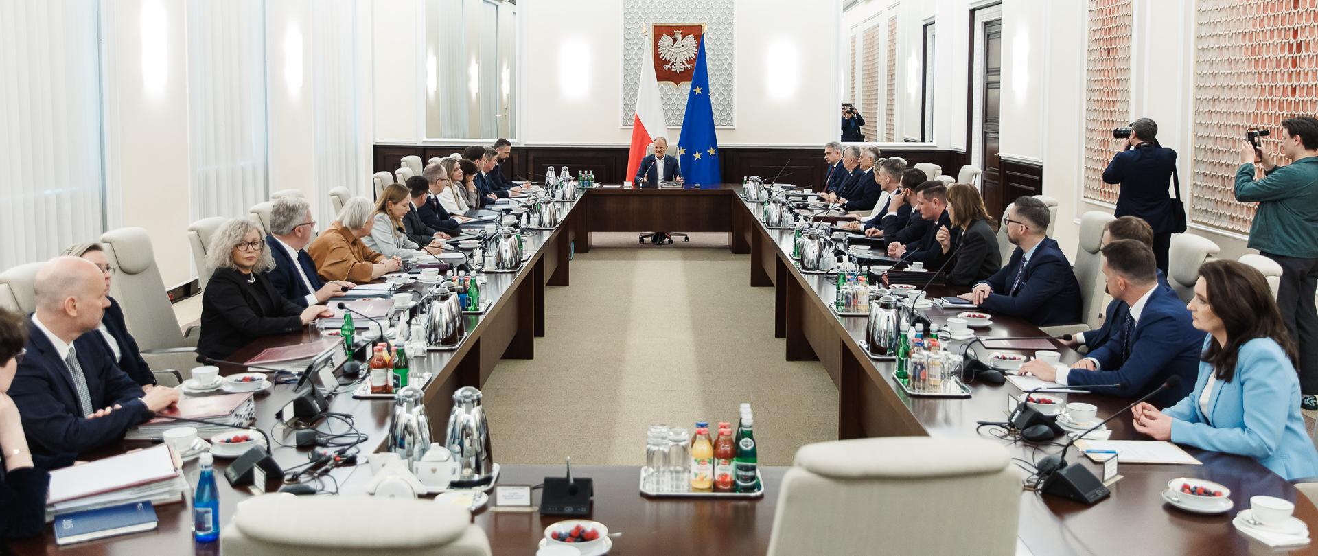 posiedzenie Rady Ministrów pod przewodnictwem premiera Donalda Tuska
