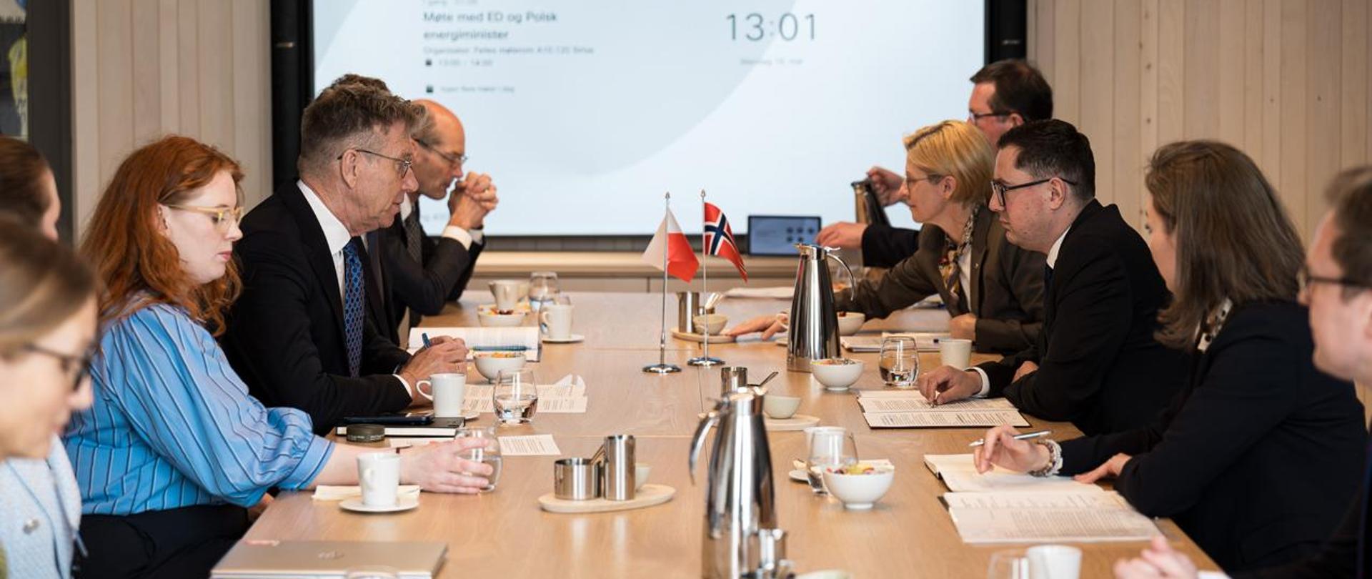 Minister Energii Miłosz Motyka z Ministrem Energii Norwegii Terje Aaslandem 