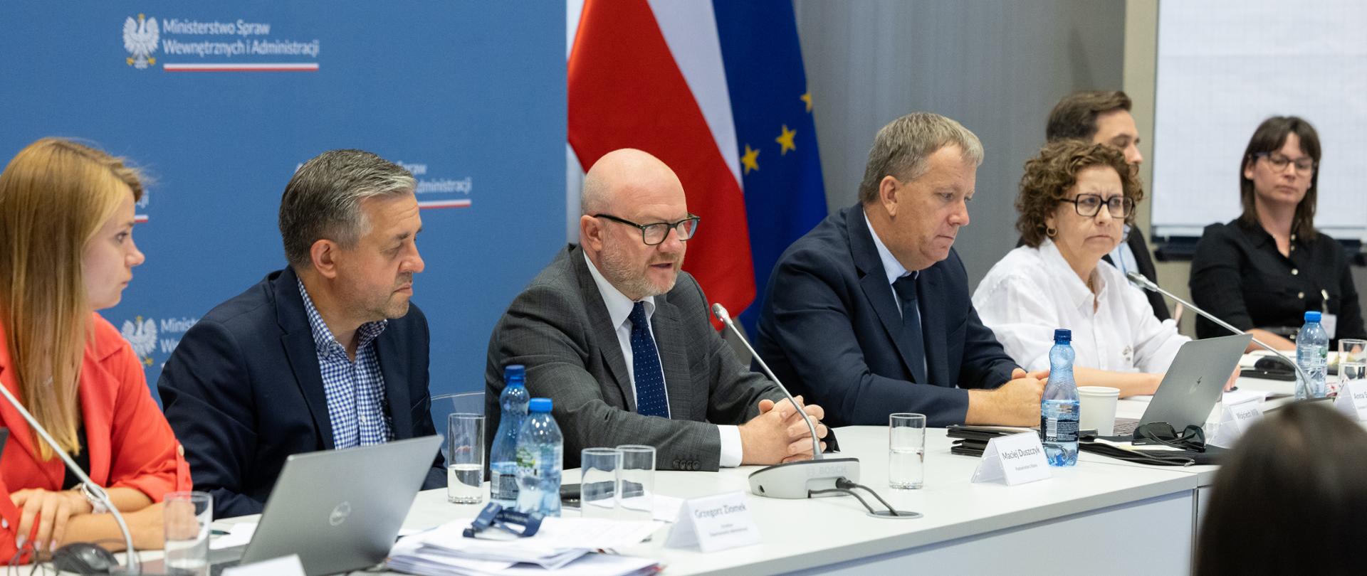 „Wspólnie do niezależności” – omówienie działań projektu wspierającego obywateli Ukrainy uciekających przed wojną 