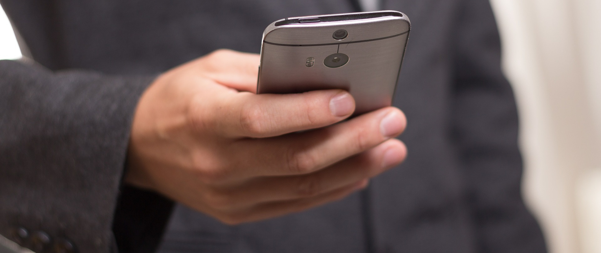 Telefon komórkowy