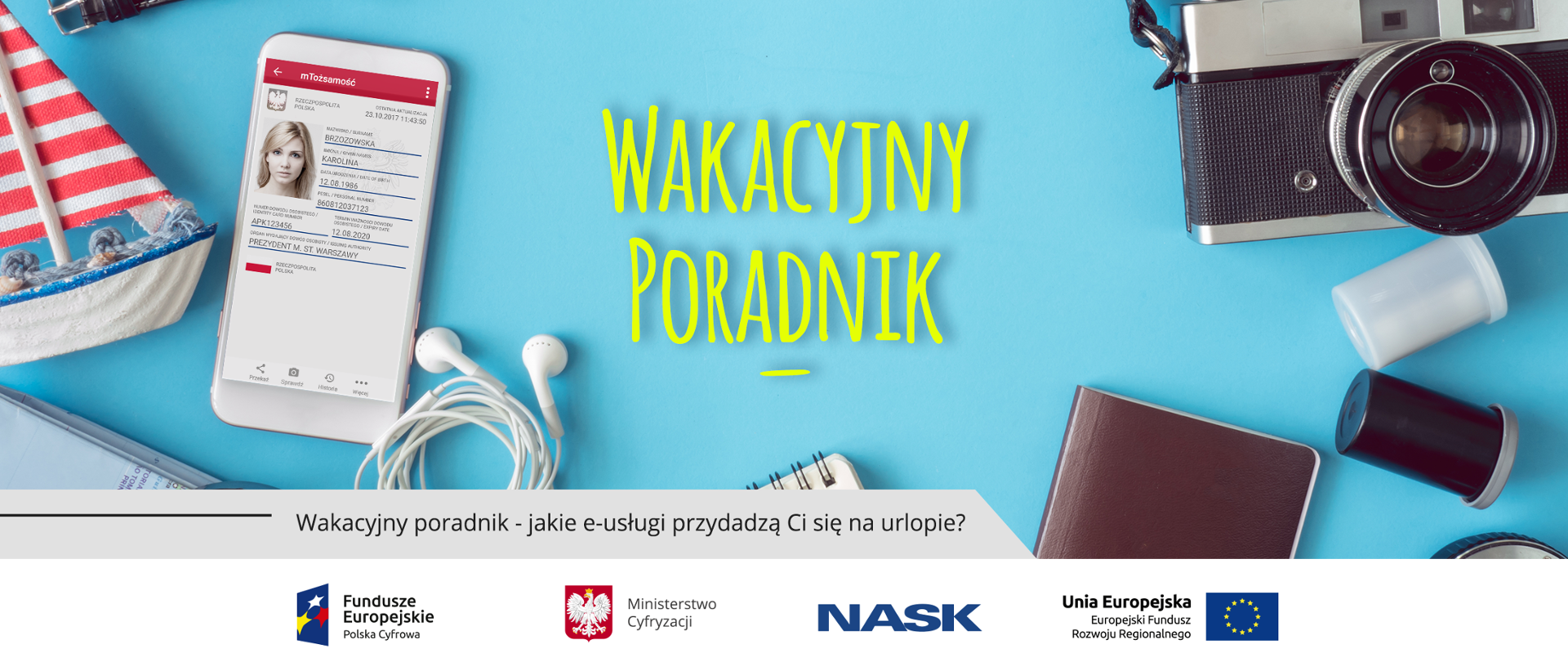 Aparat fotograficzny, telefon z aplikacją mObywatel, rolki filmów, słuchawki.