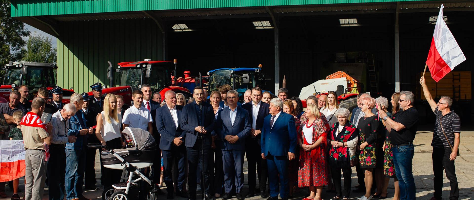 Wizyta premiera Mateusza Morawieckiego w Mikołajowicach