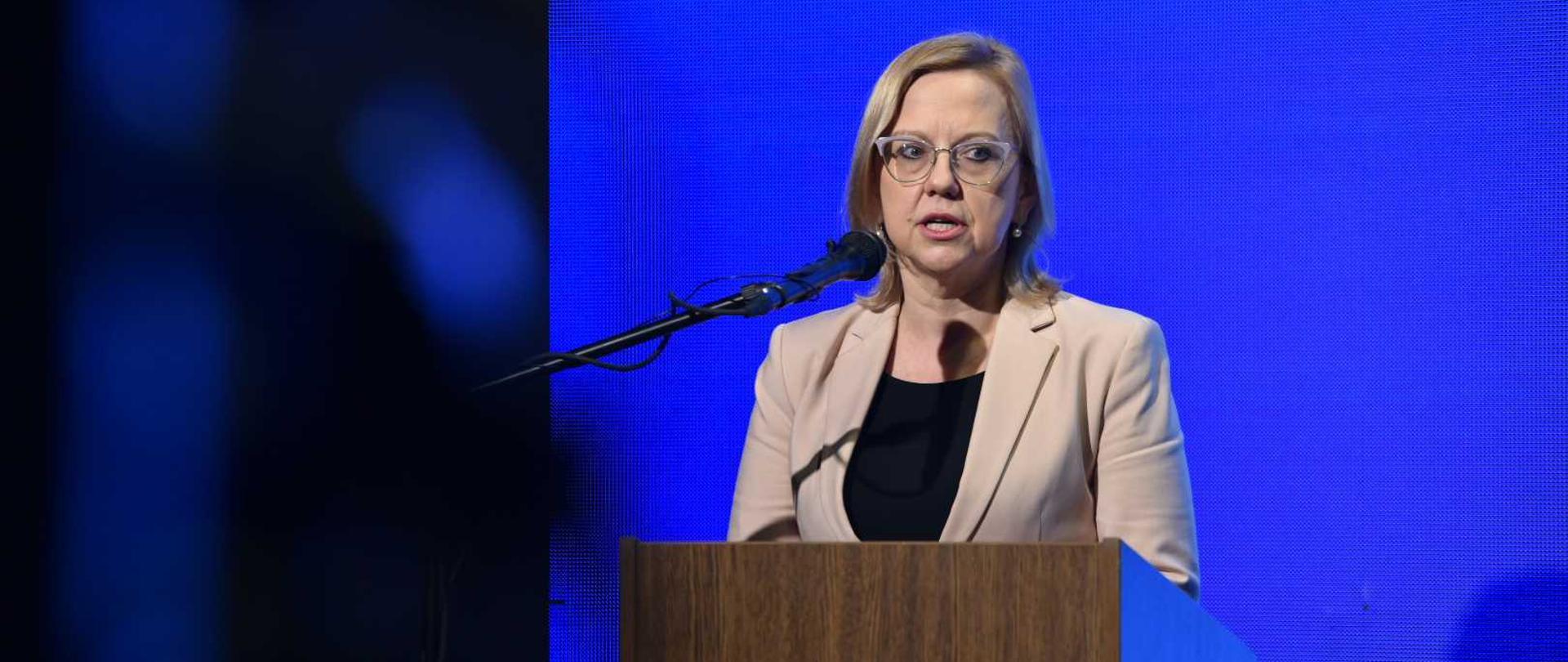 Minister klimatu i środowiska Anna Moskwa na konferencji dot. 3. części programu Czyste Powietrze