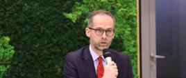Wiceminister Guibourgé-Czetwertyński na konferencji „Zeroemisyjna Polska – wyzwania przyszłości”