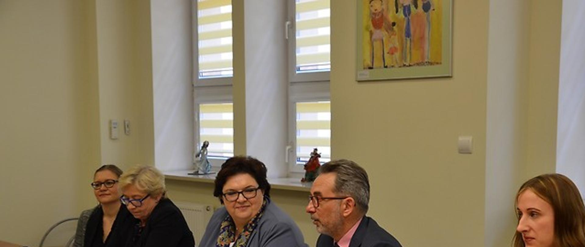 Spotkanie wiceminister Elżbiety Bojanowskiej z przedstawicielami UNHCR