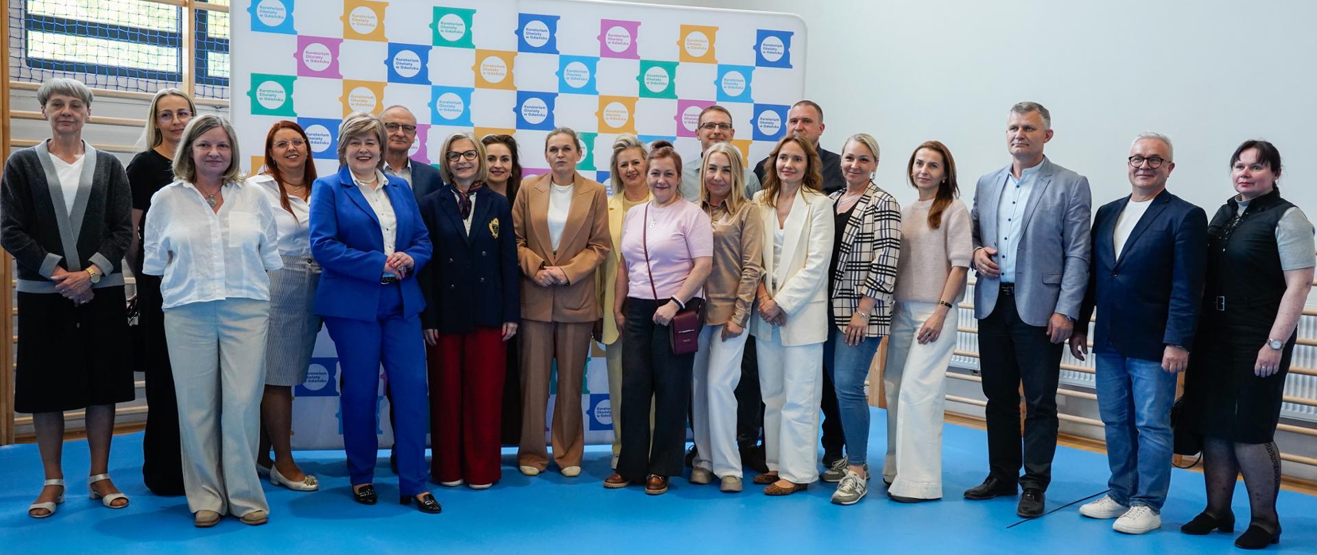 Wizyta Minister Edukacji w powiecie bytowskim na Pomorzu