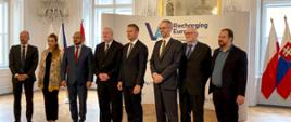 Wiceminister klimatu i środowiska Adam Guibourgé-Czetwertyński na nieformalnym spotkaniu ministrów środowiska Grupy Wyszehradzkiej, Bułgarii i Rumunii