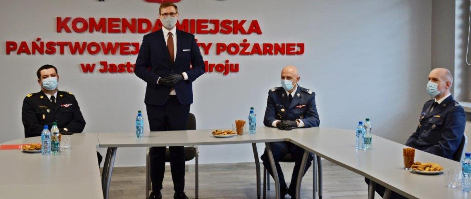 Służba Więzienna 