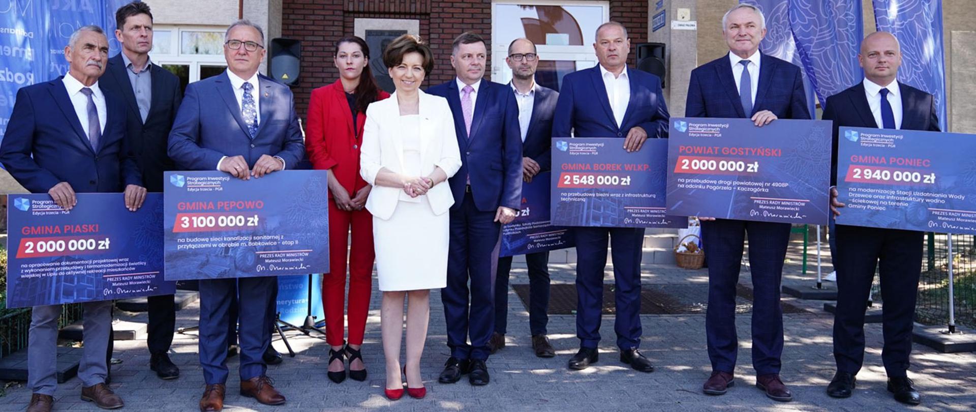 Minister Marlena Maląg z samorządowcami z powiatu gostyńskiego