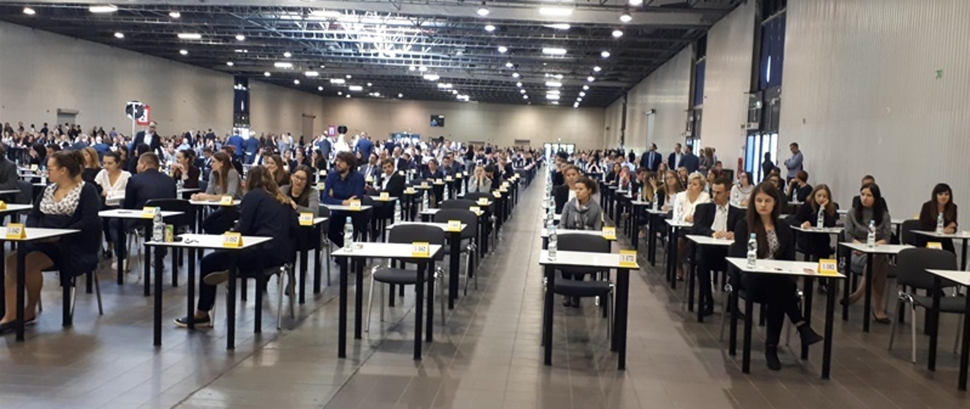 Wstępne wyniki egzaminów na aplikacje prawnicze w 2018 r.