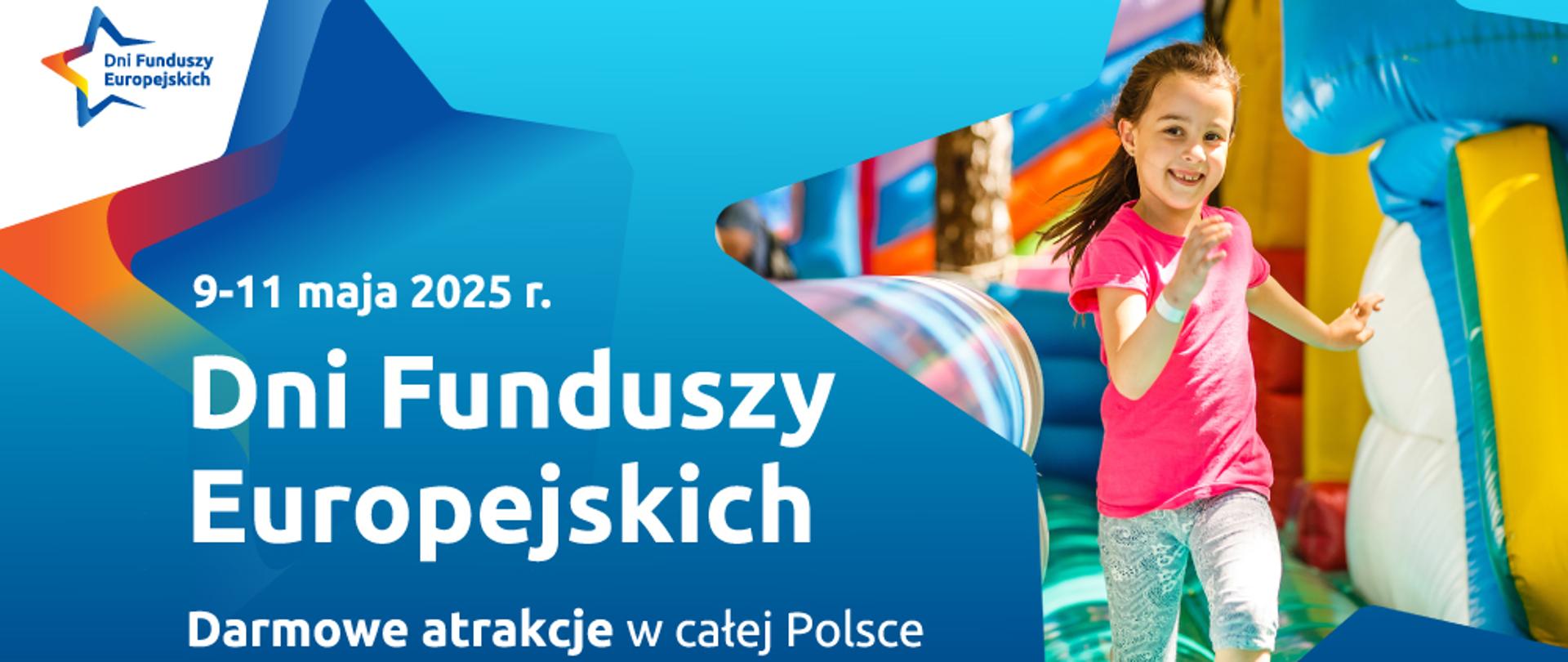 Z prawej strony kilkuletnia dziewczynka biegnie przed siebie.