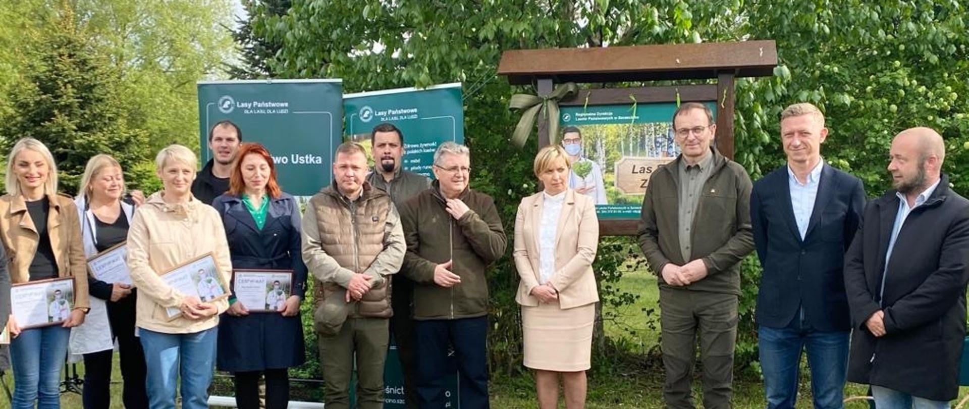 Wiceminister Siarka zasadził Las Służby Zdrowia