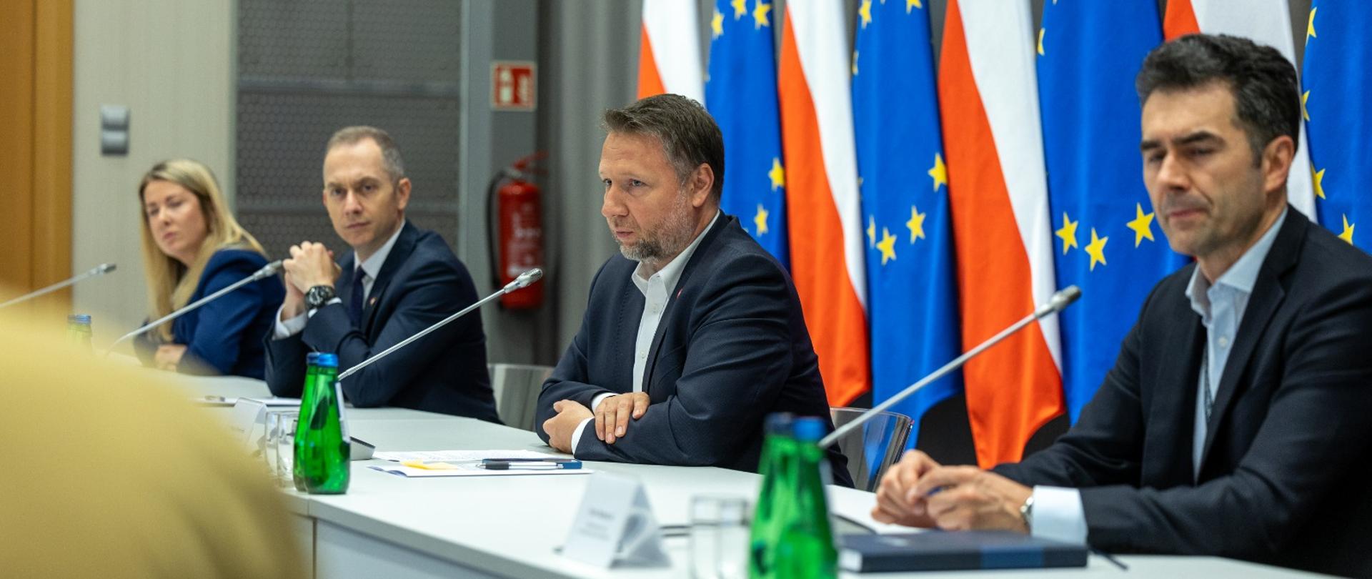Posiedzenie Rządowego Zespołu Zarządzania Kryzysowego pod przewodnictwem ministra Marcina Kierwińskiego