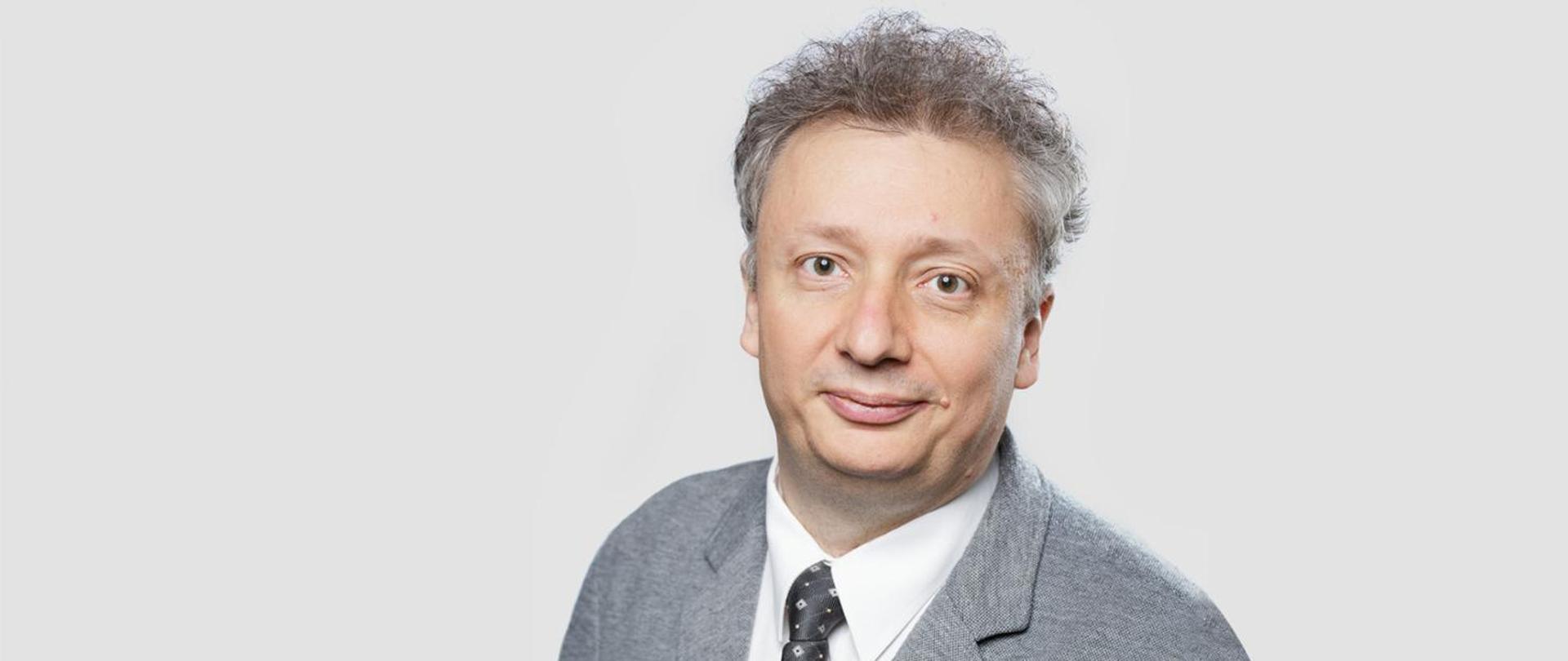 Podsekretarza stanu Sebastian Skuza - zdjęcie portretowe
