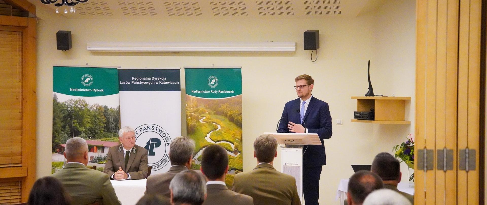 Spotkanie z leśnikami Katowice. Minister Środowiska Michał Woś