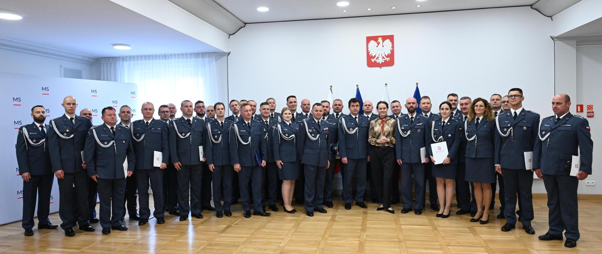 38 funkcjonariuszy SW uhonorowano odznaką Służby Więziennej