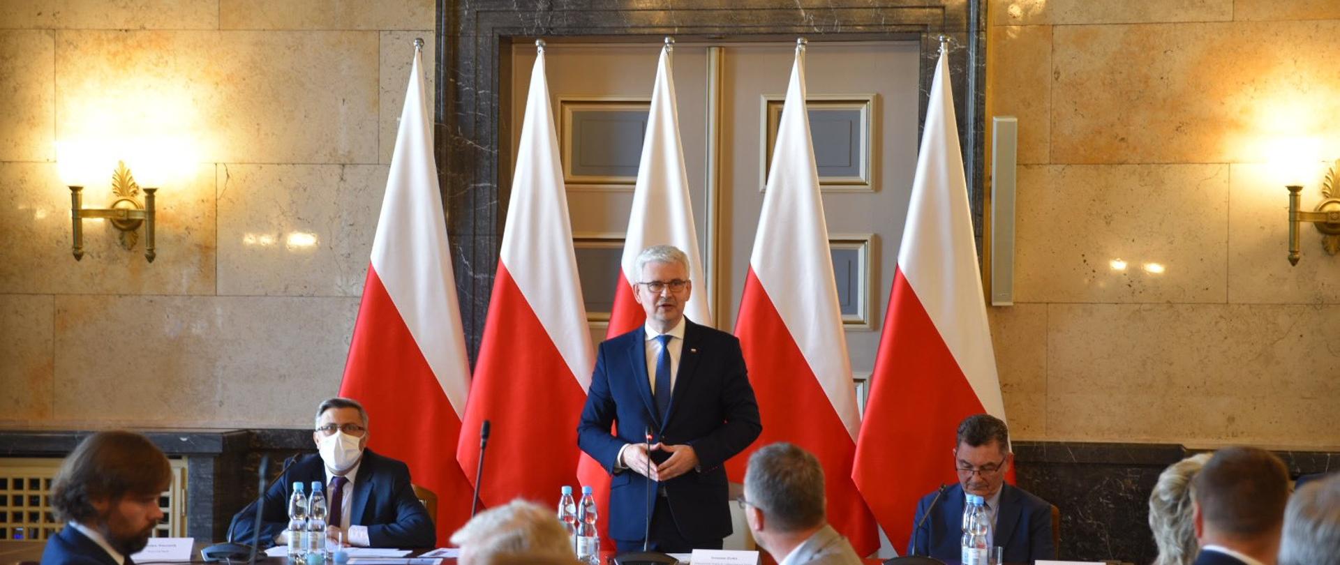 Wiceminister Ireneusz Zyska podczas spotkania o rozwoju Śląskiej Doliny Wodorowej