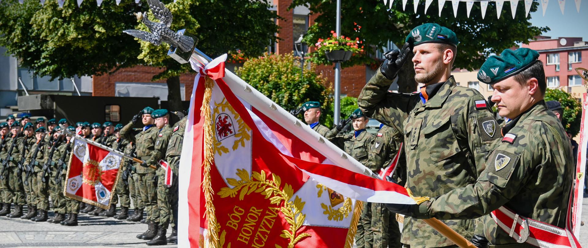 24 czerwca 2026 r. podsekretarz stanu w Ministerstwie Obrony Narodowej Stanisław Wziątek uczestniczył w uroczystości wręczenia sztandaru Brygadzie Wsparcia Dowodzenia Wielonarodowego Korpusu Północny-Wschód. Wydarzenie odbyło się na Rynku Staromiejskim w Stargardzie.