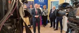 Zdjęcie z konferencji prasowej ministra zdrowia Adama Niedzielskiego 