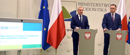 minister środowiska Henryk Kowalczyk, dyrektor Instytutu Ochrony Środowiska Krystian Szczepański