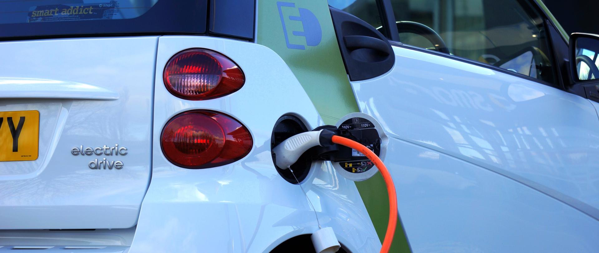 samochód elektryczny