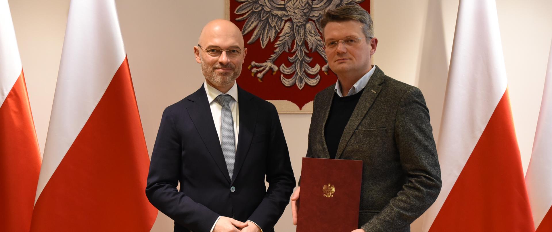 Minister Klimatu Michał Kurtyka i wiceprezes Narodowego Funduszu Ochrony Środowiska i Gospodarki Wodnej Artur Lorkowski