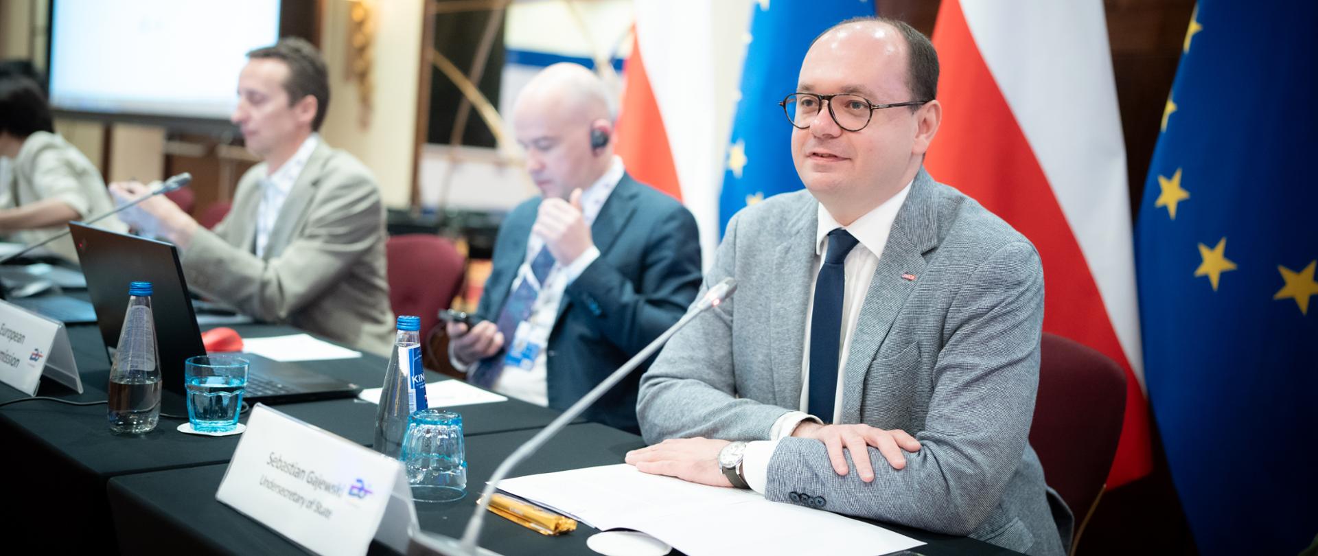 W Warszawie o systemach ochrony socjalnej państw UE