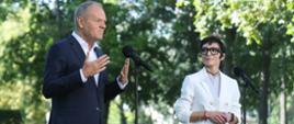 Premier Donald Tusk i Barbara Mróz-Gorgoń