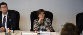 Min. Zdrowia Izabela Leszczyna na spotkaniu w NIL