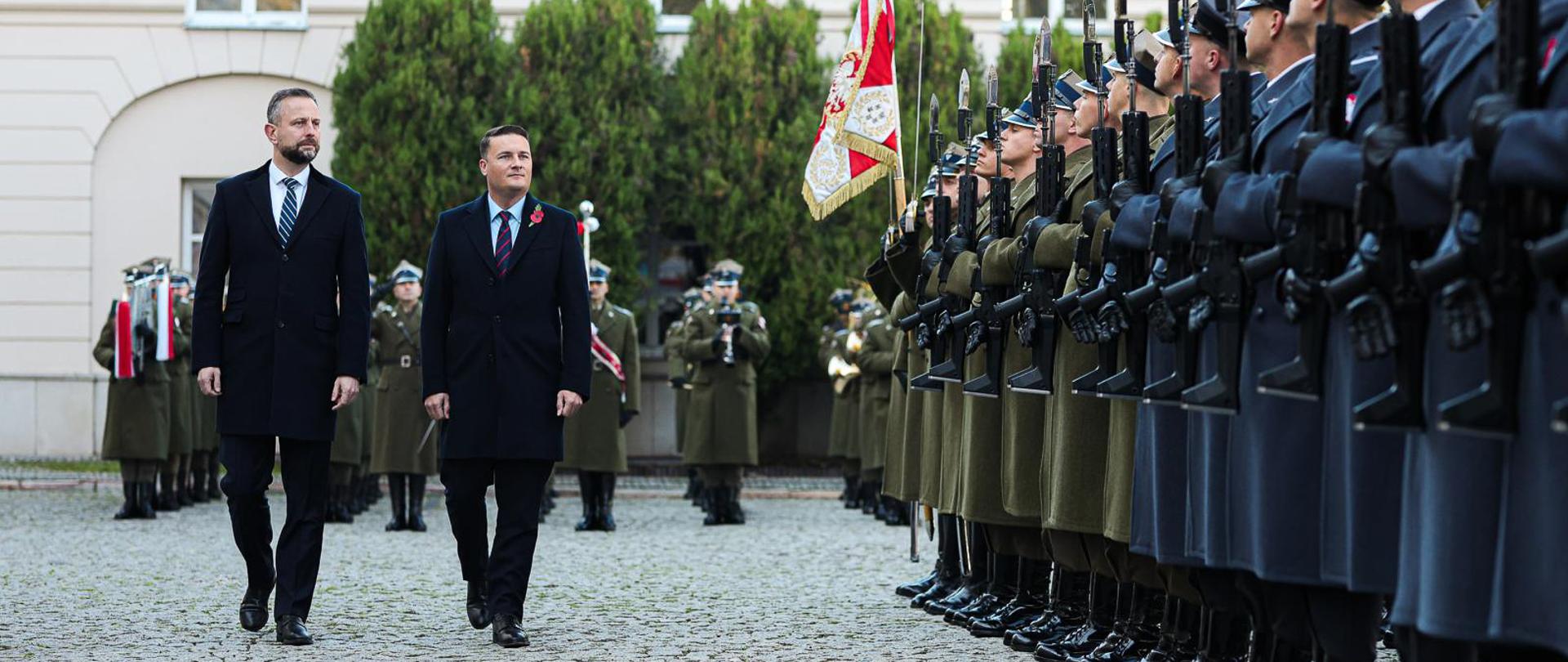 27 października 2026 r. w Warszawie, Władysław Kosiniak-Kamysz, wicepremier, minister obrony narodowej spotkał się z Wesem Streetingiem, sekretarzem obrony Wielkiej Brytanii. Podczas spotkania zostanie podpisany 3-letni Plan Współpracy Obronnej. Fot. Krzysztof Niedziela/MON
