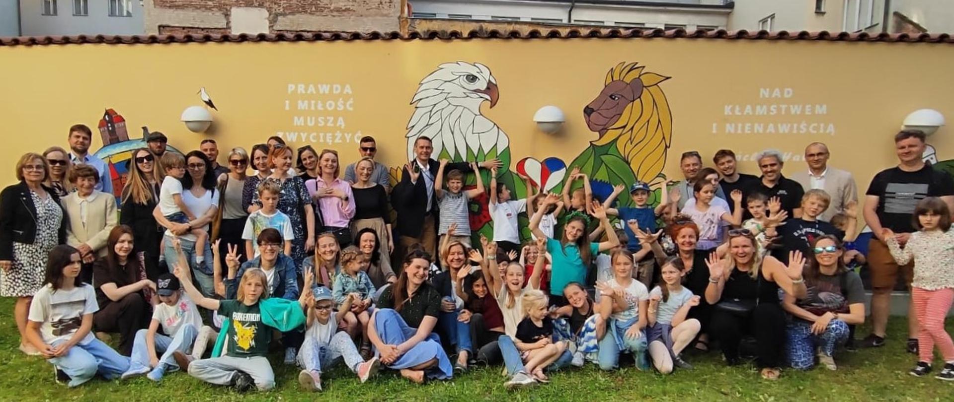 Spotkanie przy Muralu Polonii Praskiej