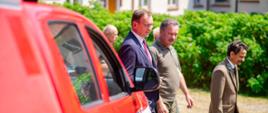Uroczystość przekazania Ukrainie samochodów przez Lasy Państwowe