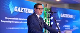 Wiceminister klimatu i środowiska Miłosz Motyka na konferencji GAZTERM