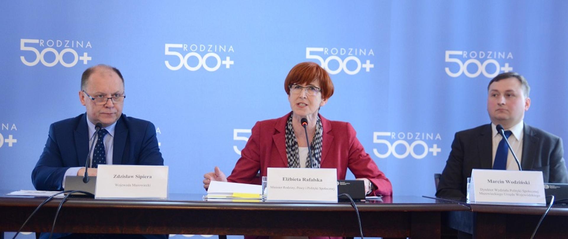 Konferencja rodzina 500+ na Mazowszu z udziałem minister rodziny Elżbiety Rafalskiej oraz wojewody mazowieckiego Zdzisława Sipiery,