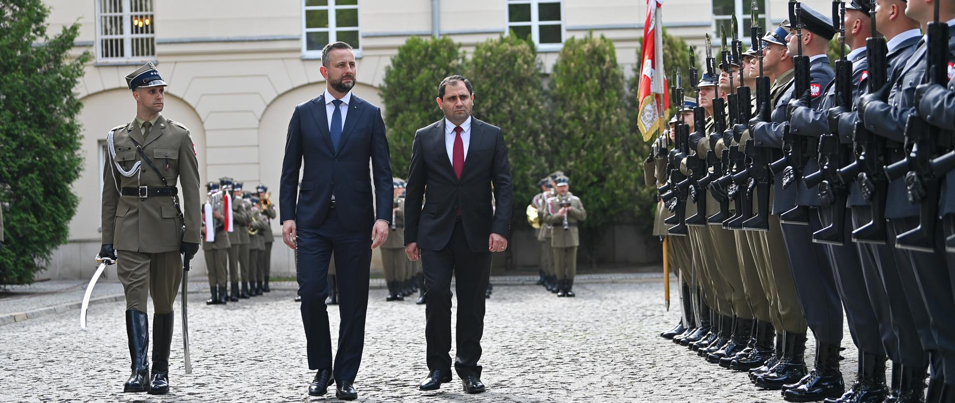 6 maja 2026 r. w Warszawie, Władysław Kosiniak-Kamysz, wicepremier - minister obrony narodowej spotkał się z Surenem Papikyanem, ministrem obrony Armenii. Fot. plut. Wojciech Król/MON