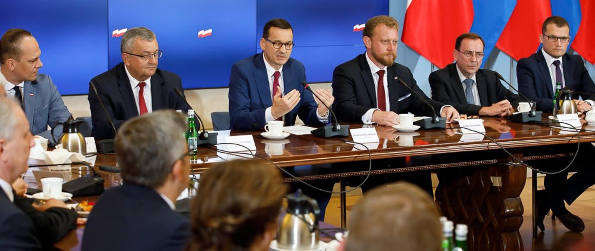 konferencja - ambulanse