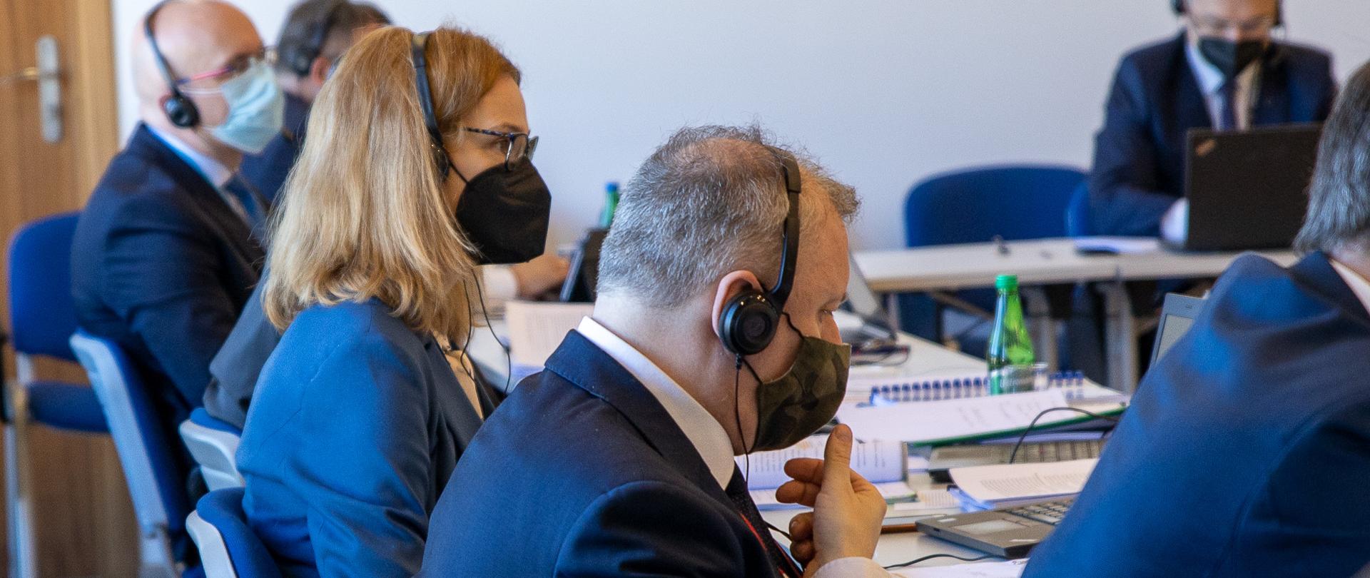Wiceminister finansów Sebastian Skuza podczas spotkania 
