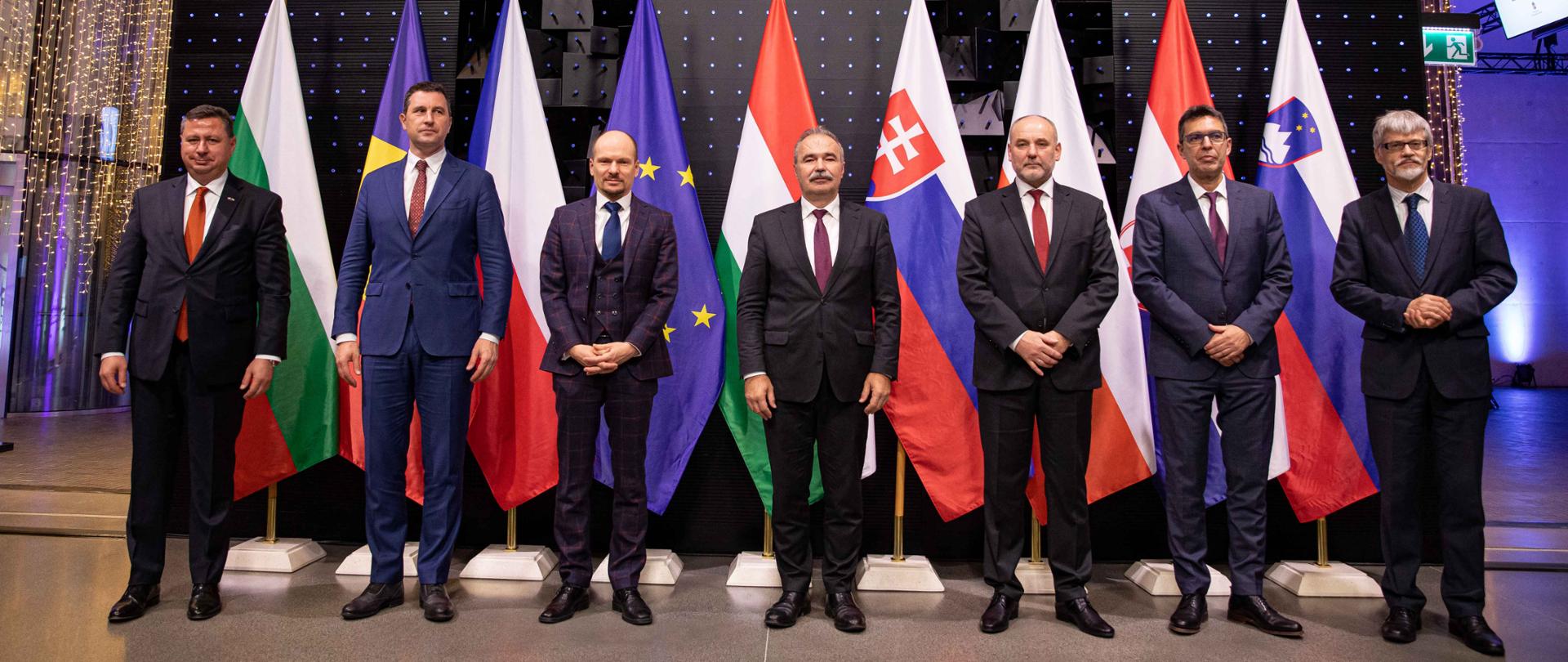 Wiceminister Dziadzio na spotkaniu ministrów środowiska V4+4