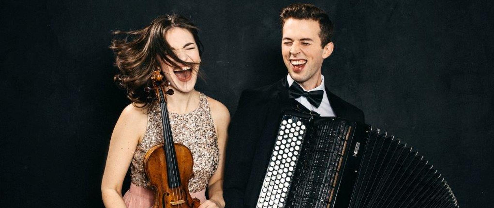 Duet KAROLINA MIKOŁAJCZYK & IWO JEDYNECKI