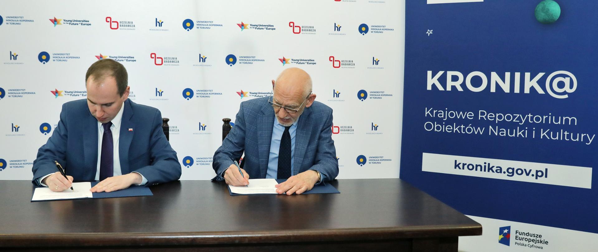 O obrotach sfer niebieskich na kronika.gov.pl